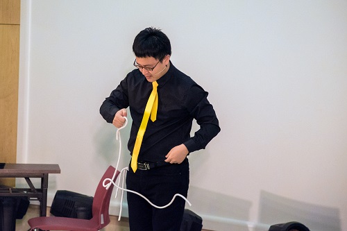 魔術.jpg 魔術.jpg
